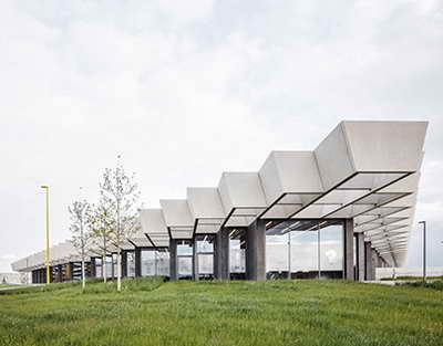 Saxta generalın oğlu və sevgilisini həbs etdilər