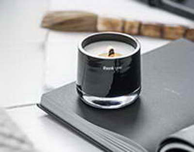 Migrant politsiyachini qamatdi